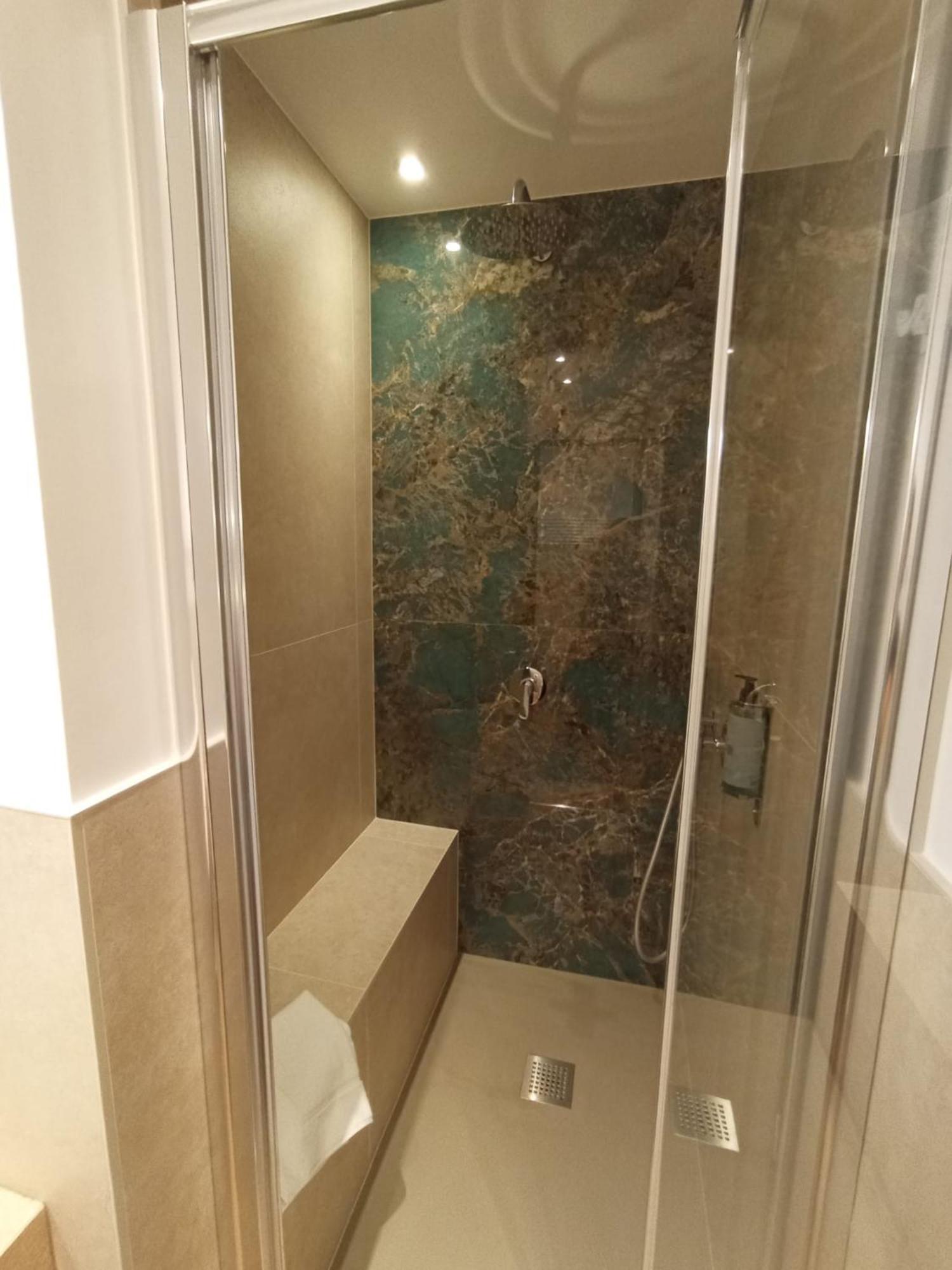 ホテル Trevi Monti House ローマ エクステリア 写真